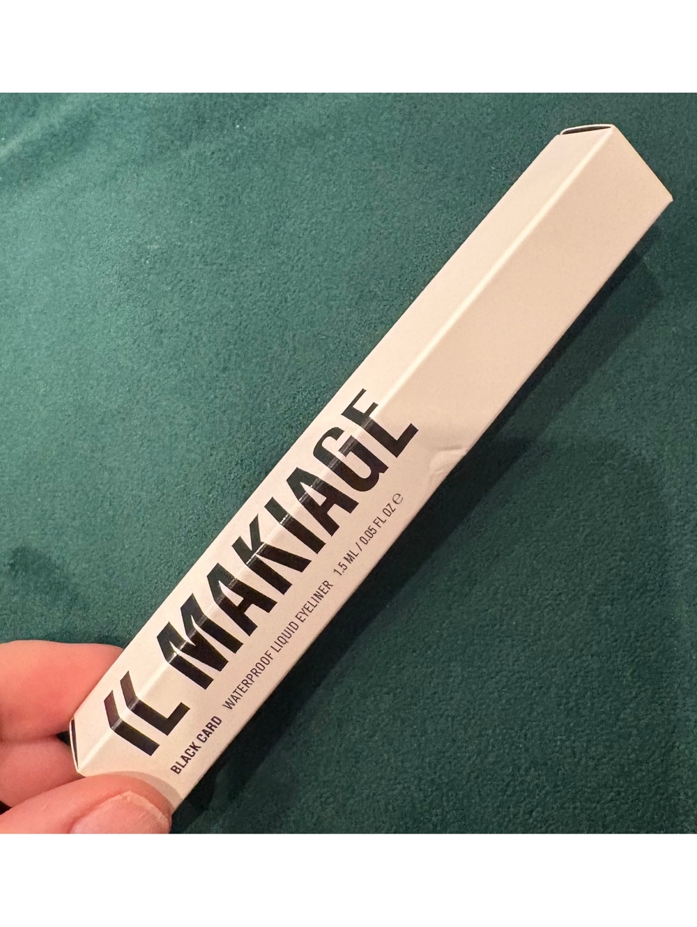 IL MAKIAGE Black Card Waterproof Liquid Eyeliner 1.5 ml